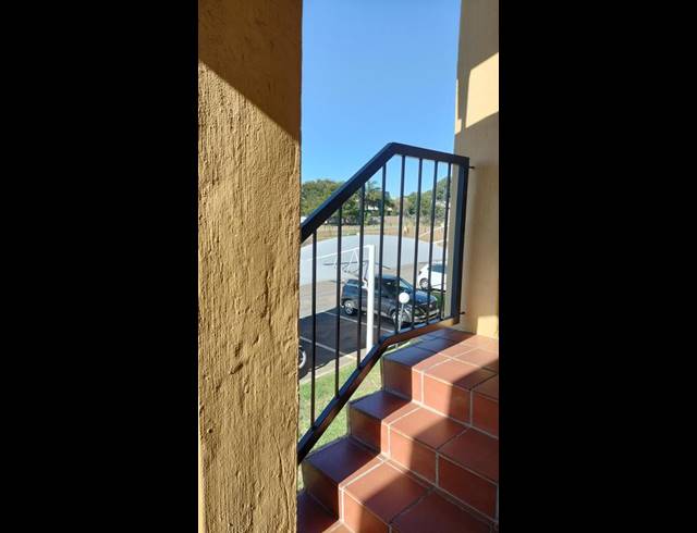 2 BEDROOM TOWNHOUSE FOR SALE IN SUNDOWNER